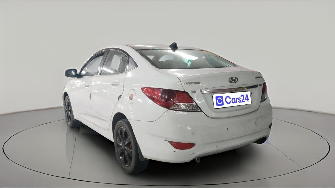 2013 Hyundai Verna FLUIDIC 1.6 CRDI SX, Diesel, Manual, 1,28,586 km, exterior