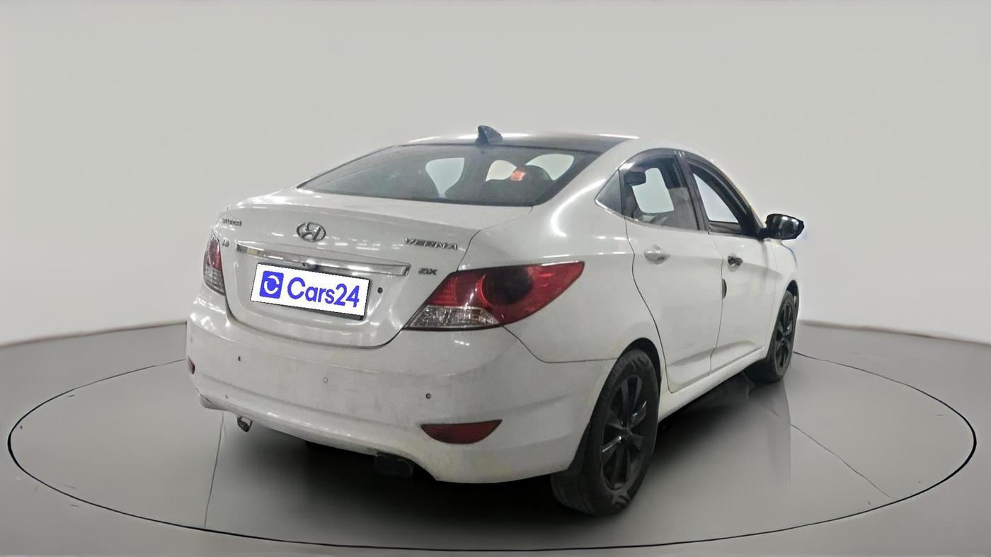 2013 Hyundai Verna FLUIDIC 1.6 CRDI SX, Diesel, Manual, 1,28,586 km, exterior