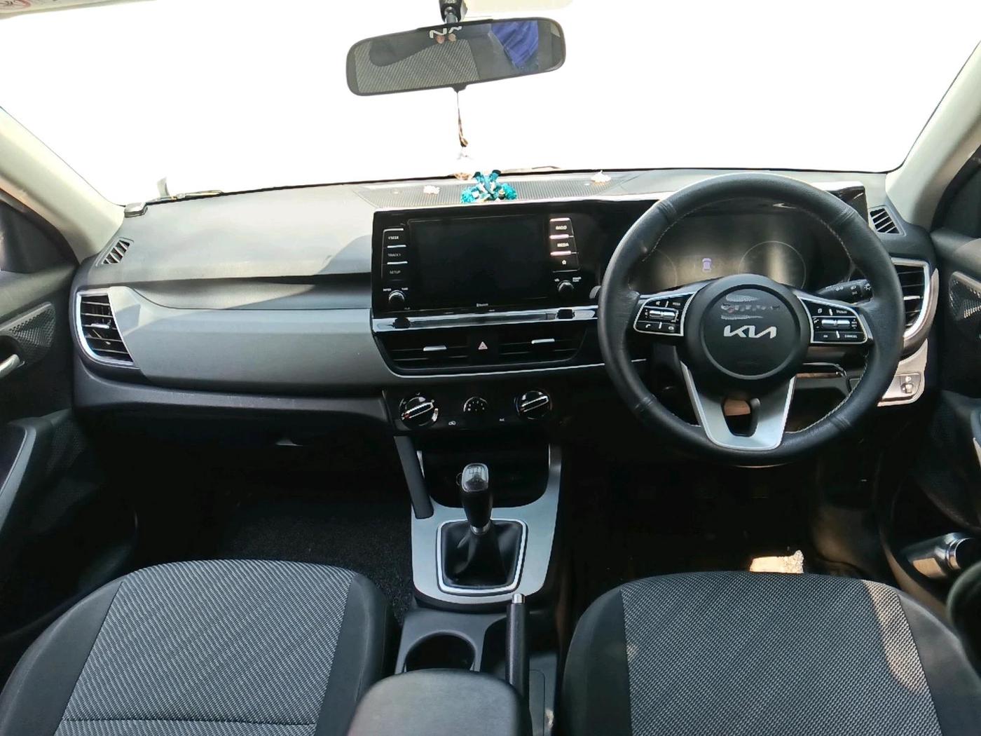 2023 KIA SELTOS  HTE 1.5 PETROL MT, Petrol, Manual, 49,359 km, interior