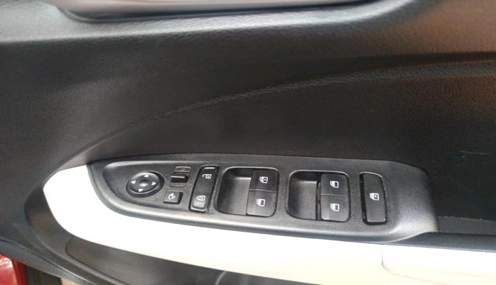 2023 Hyundai VENUE SX (O) 1.0 TURBO DCT, Petrol, Automatic, 18,604 km, interior