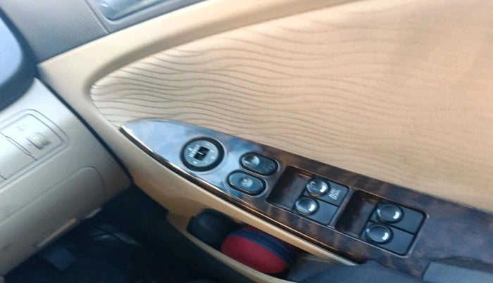 2014 Hyundai Verna FLUIDIC 1.6 CRDI EX, Diesel, Manual, 1,40,984 km, interior