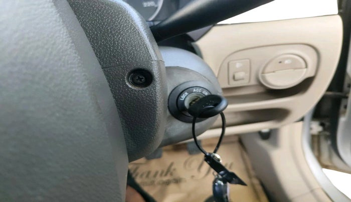 2010 Hyundai Verna TRANSFORM 1.6 VTVT, Petrol, Manual, 1,30,542 km, interior