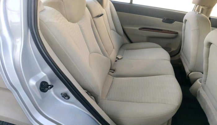 2010 Hyundai Verna TRANSFORM 1.6 VTVT, Petrol, Manual, 1,30,542 km, interior