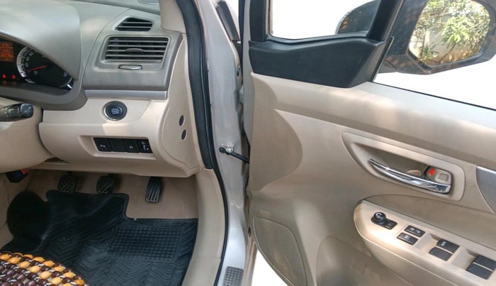 2016 Maruti Ertiga ZXI+, Petrol, Manual, 69,245 km, interior