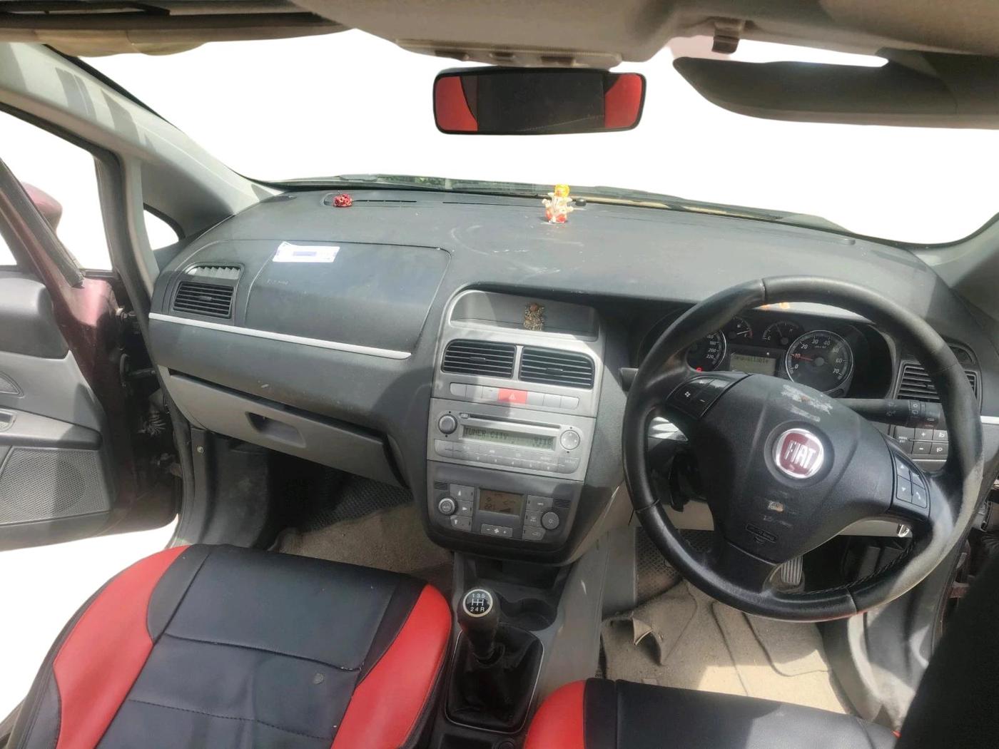 2013 Fiat Grand Punto Emotion 1.3, Diesel, Manual, 80,757 km, interior