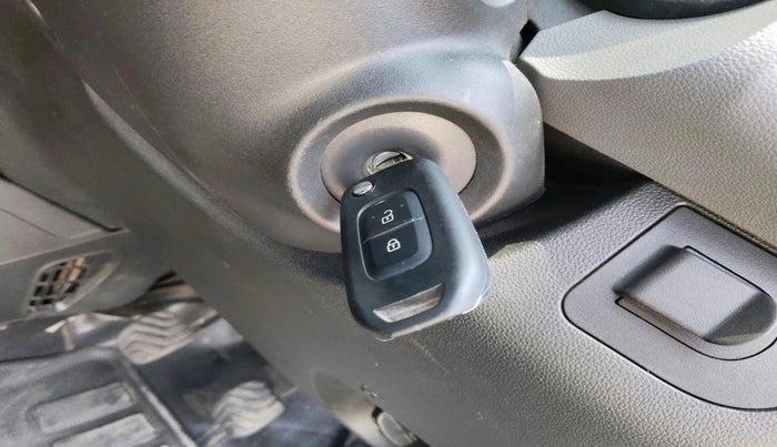 2020 Renault Kwid RXT 0.8, Petrol, Manual, 72,127 km, interior