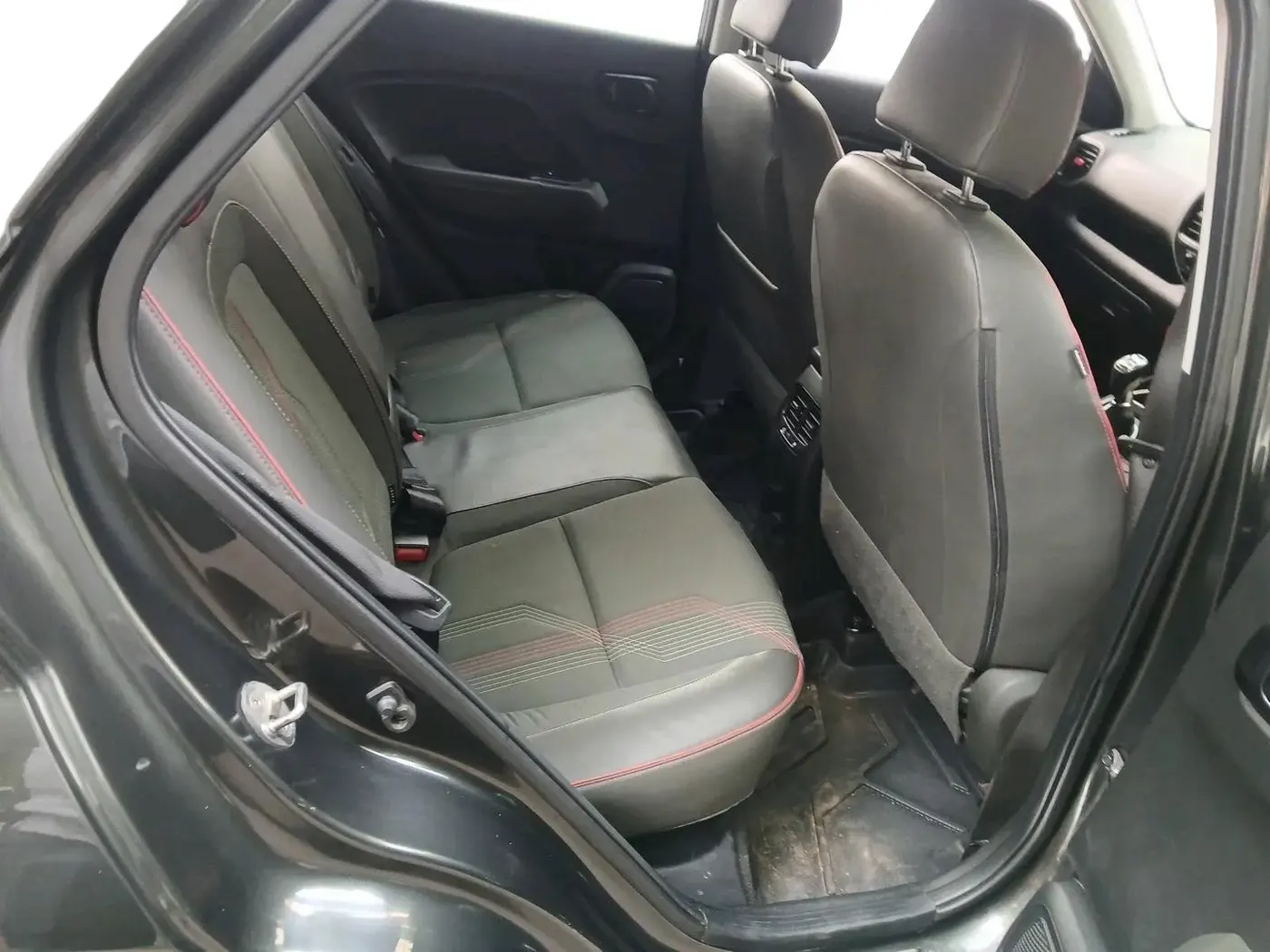 2019 Hyundai VENUE SX 1.0 (O) TURBO, Petrol, Manual, 26,102 km, interior