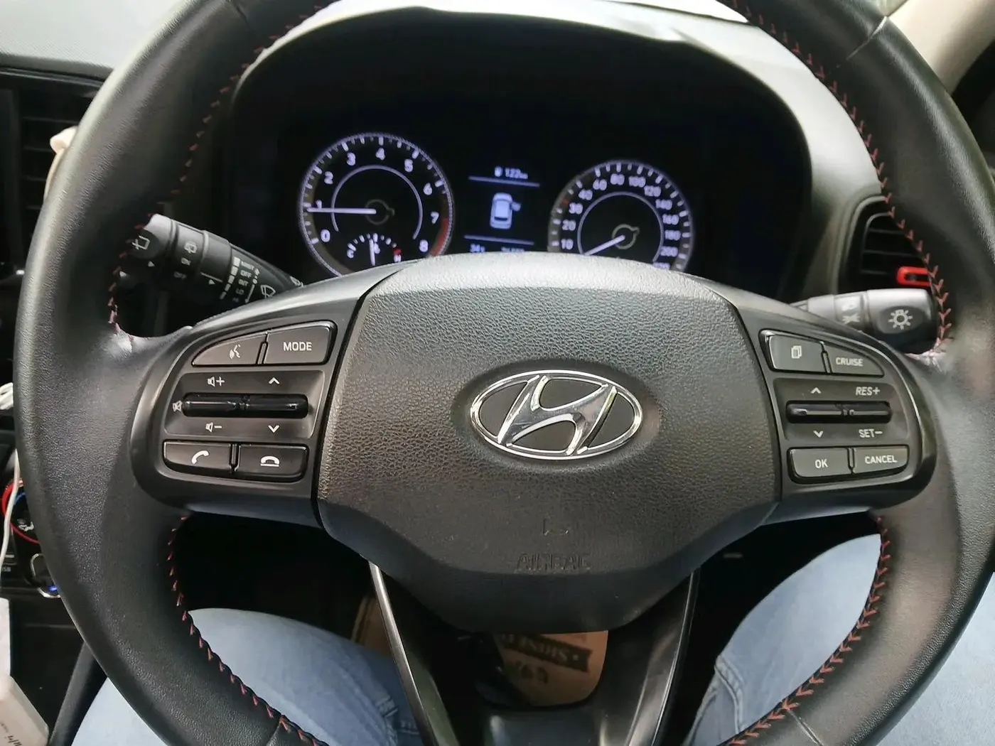 2019 Hyundai VENUE SX 1.0 (O) TURBO, Petrol, Manual, 26,102 km, interior
