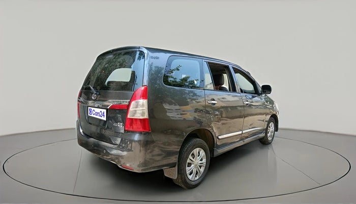 2015 Toyota Innova 2.5 GX 8 STR, Diesel, Manual, 2,92,203 km, exterior