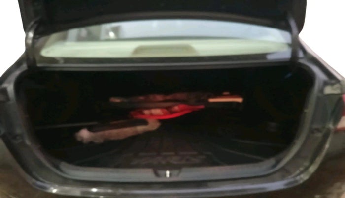 2020 Toyota YARIS VX CVT, Petrol, Automatic, 52,135 km, exterior