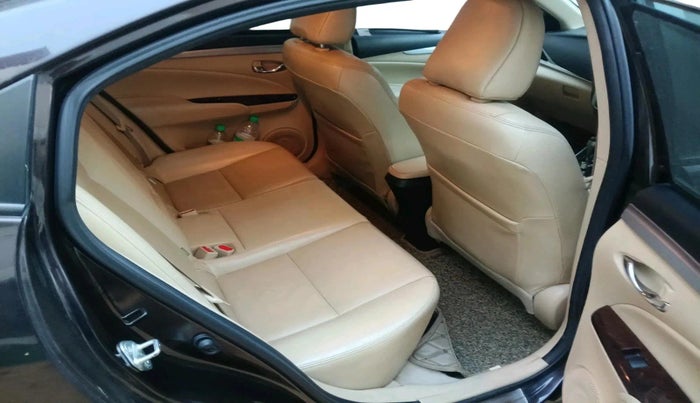 2020 Toyota YARIS VX CVT, Petrol, Automatic, 52,135 km, interior