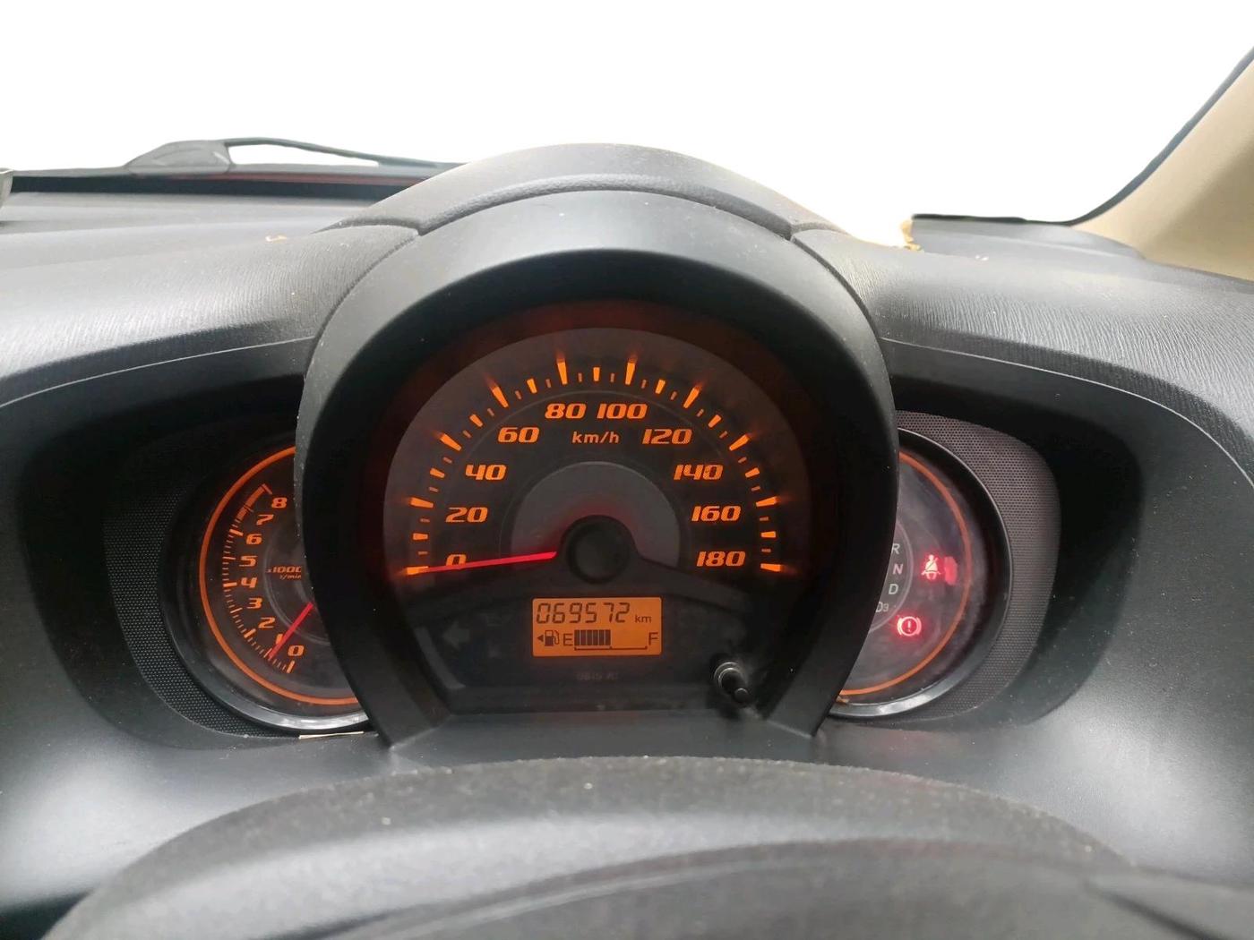 2014 Honda Amaze 1.2L I-VTEC VX AT, Petrol, Automatic, 69,572 km, interior
