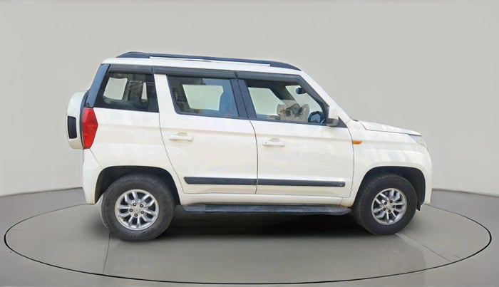 2017 Mahindra TUV300 T8, Diesel, Manual, 1,09,624 km, exterior