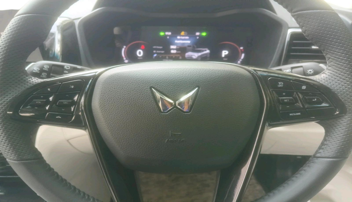2025 Mahindra XUV 3XO AX7 1.2 TGDi AT, Petrol, Automatic, 19,547 km, interior