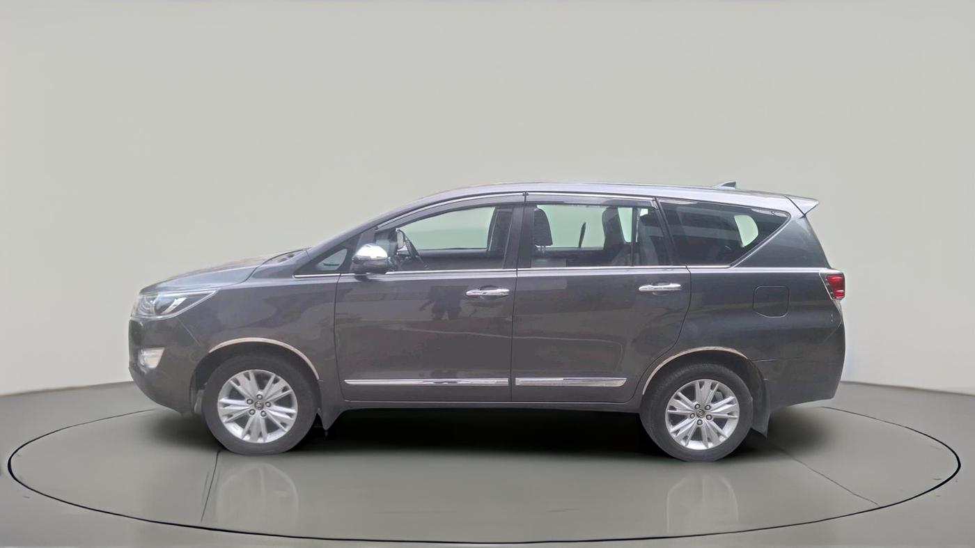 2018 Toyota Innova Crysta 2.4 ZX 7 STR, Diesel, Manual, 1,02,910 km, exterior