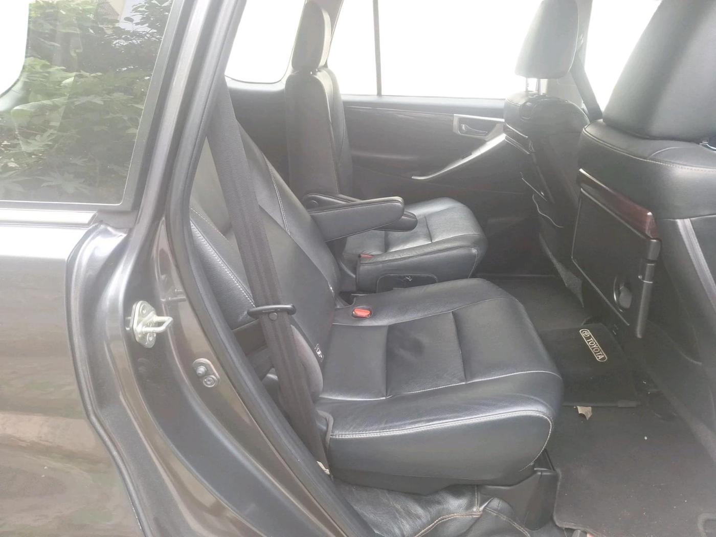 2018 Toyota Innova Crysta 2.4 ZX 7 STR, Diesel, Manual, 1,02,910 km, interior