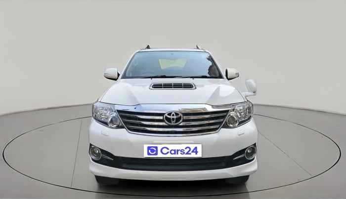 2013 Toyota Fortuner 3.0 4X2 AT, Diesel, Automatic, 1,25,273 km, exterior