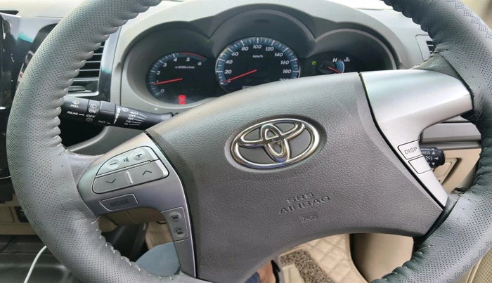 2013 Toyota Fortuner 3.0 4X2 AT, Diesel, Automatic, 1,25,273 km, interior