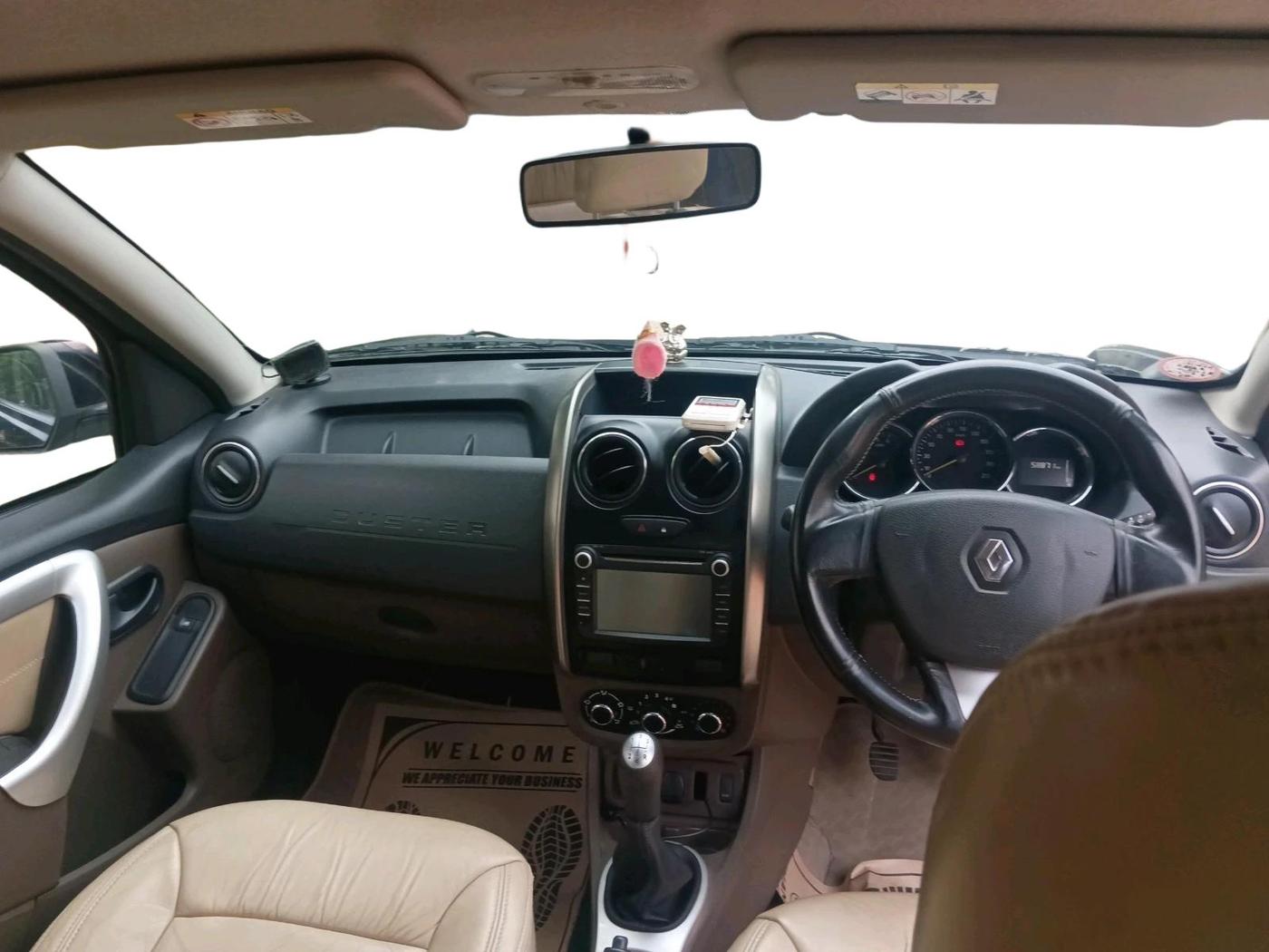 2016 Renault Duster RXL 1.6 PETROL, Petrol, Manual, 58,871 km, interior