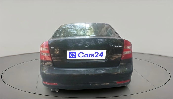 2012 Skoda Laura AMBIENTE 2.0 TDI CR MT, Diesel, Manual, 67,935 km, exterior