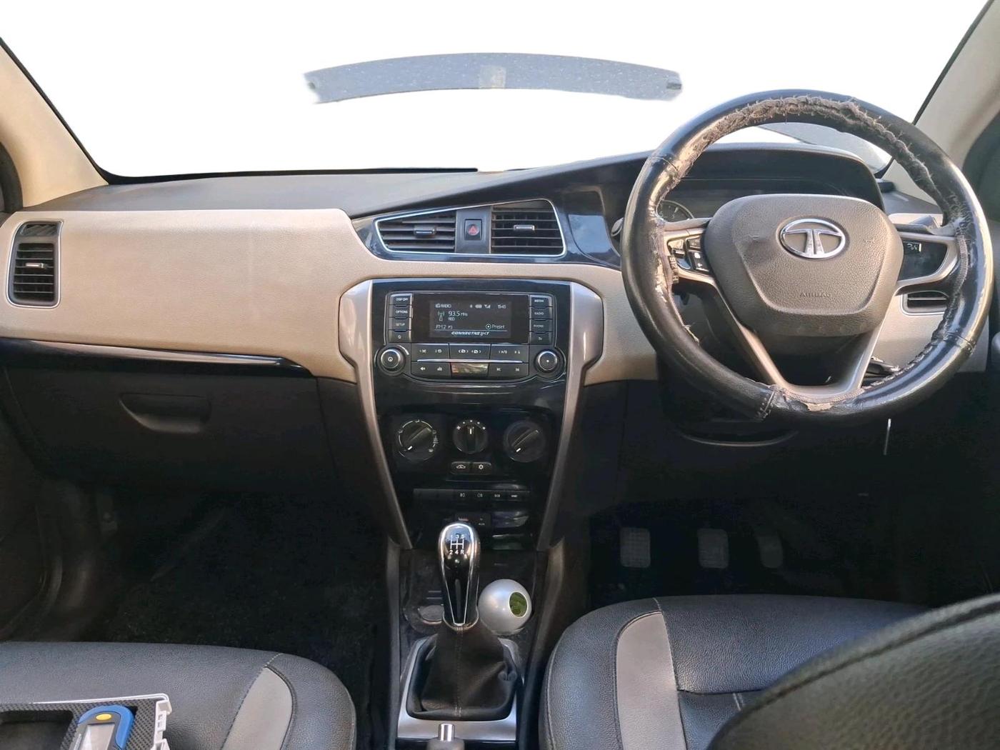 2015 Tata Zest XMS PETROL, Petrol, Manual, 72,162 km, interior