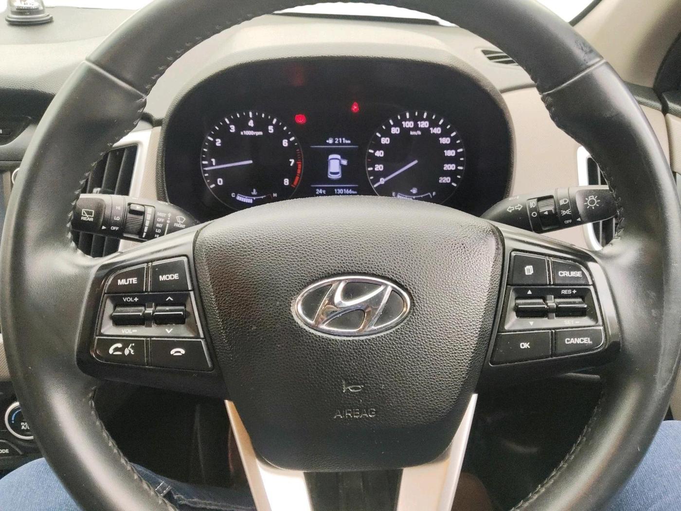 2019 Hyundai Creta SX (O) 1.6 PETROL, Petrol, Manual, 1,30,168 km, interior