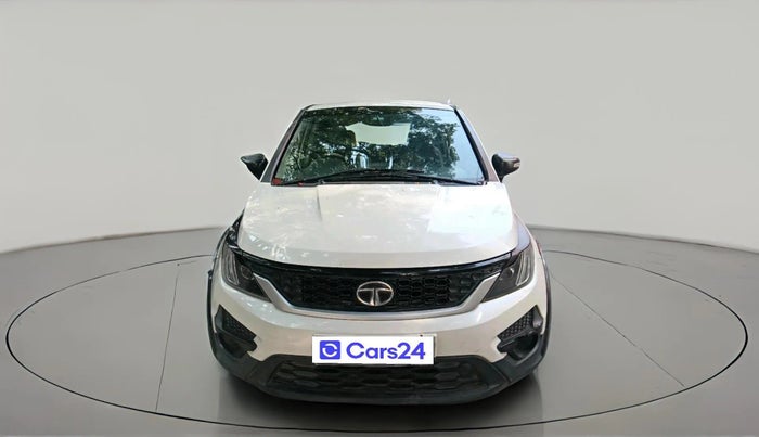 2018 Tata Hexa XE 4X2 7 STR, Diesel, Manual, 1,70,542 km, exterior
