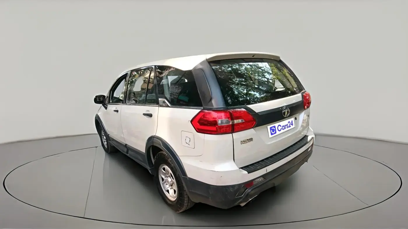 2018 Tata Hexa XE 4X2 7 STR, Diesel, Manual, 1,70,542 km, exterior