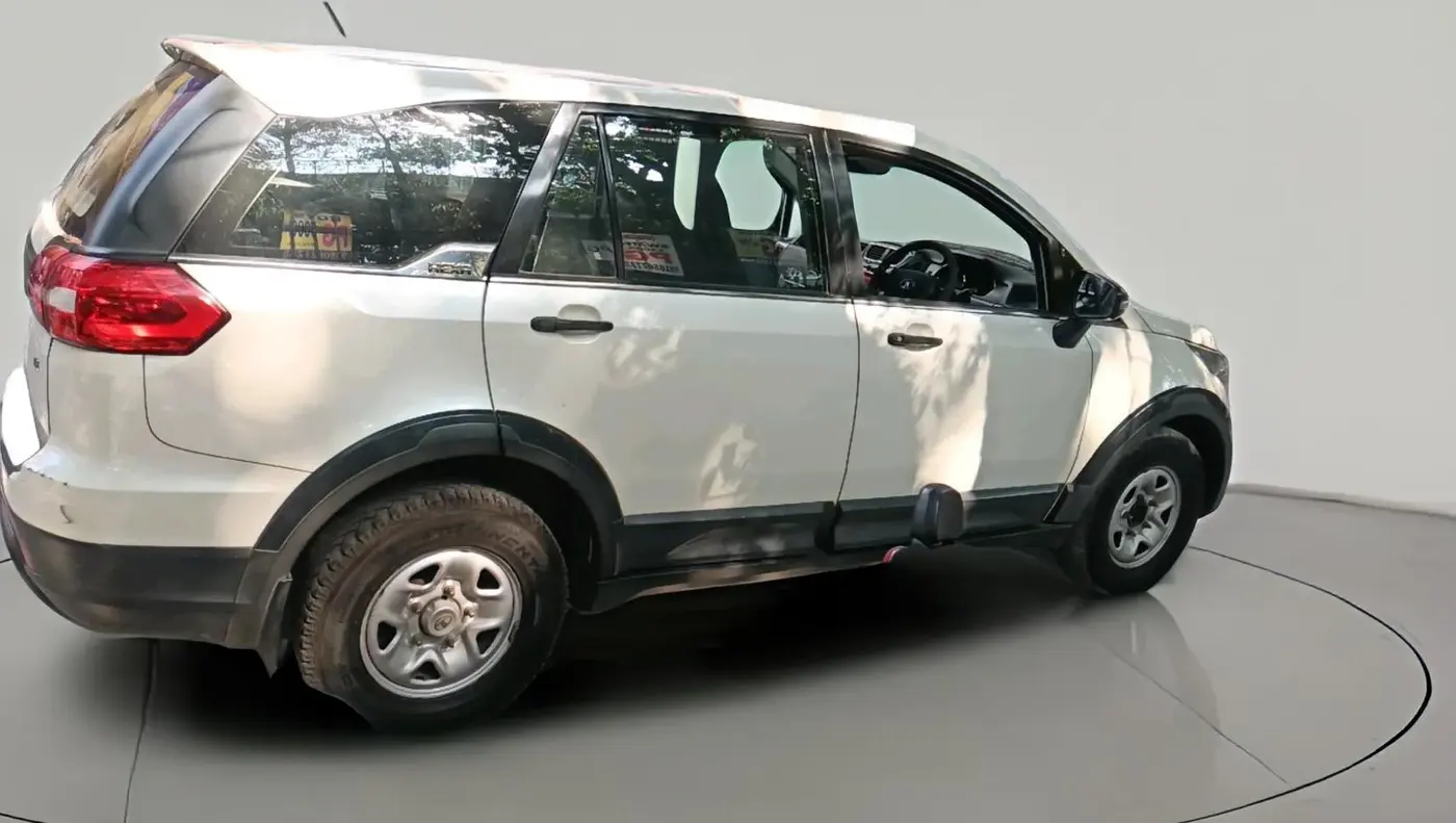 2018 Tata Hexa XE 4X2 7 STR, Diesel, Manual, 1,70,542 km, exterior