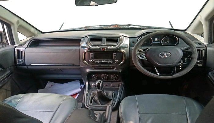 2018 Tata Hexa XE 4X2 7 STR, Diesel, Manual, 1,70,542 km, interior