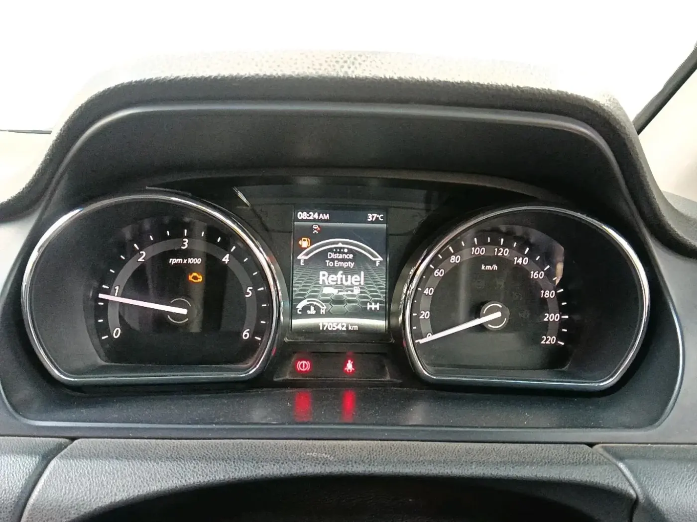 2018 Tata Hexa XE 4X2 7 STR, Diesel, Manual, 1,70,542 km, interior