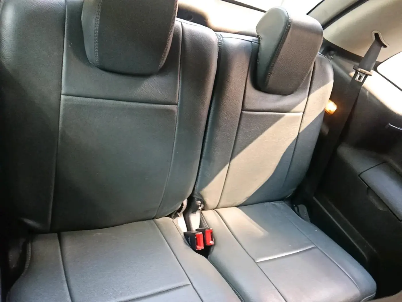 2018 Tata Hexa XE 4X2 7 STR, Diesel, Manual, 1,70,542 km, interior