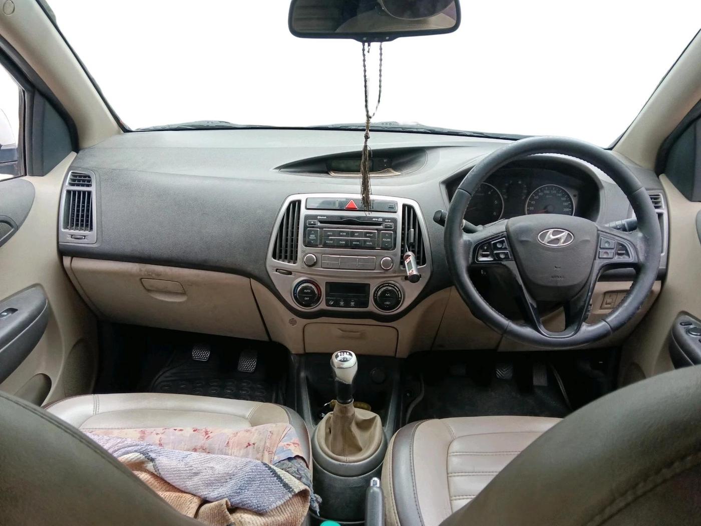 2012 Hyundai i20 SPORTZ 1.4 CRDI, Diesel, Manual, 1,55,854 km, interior