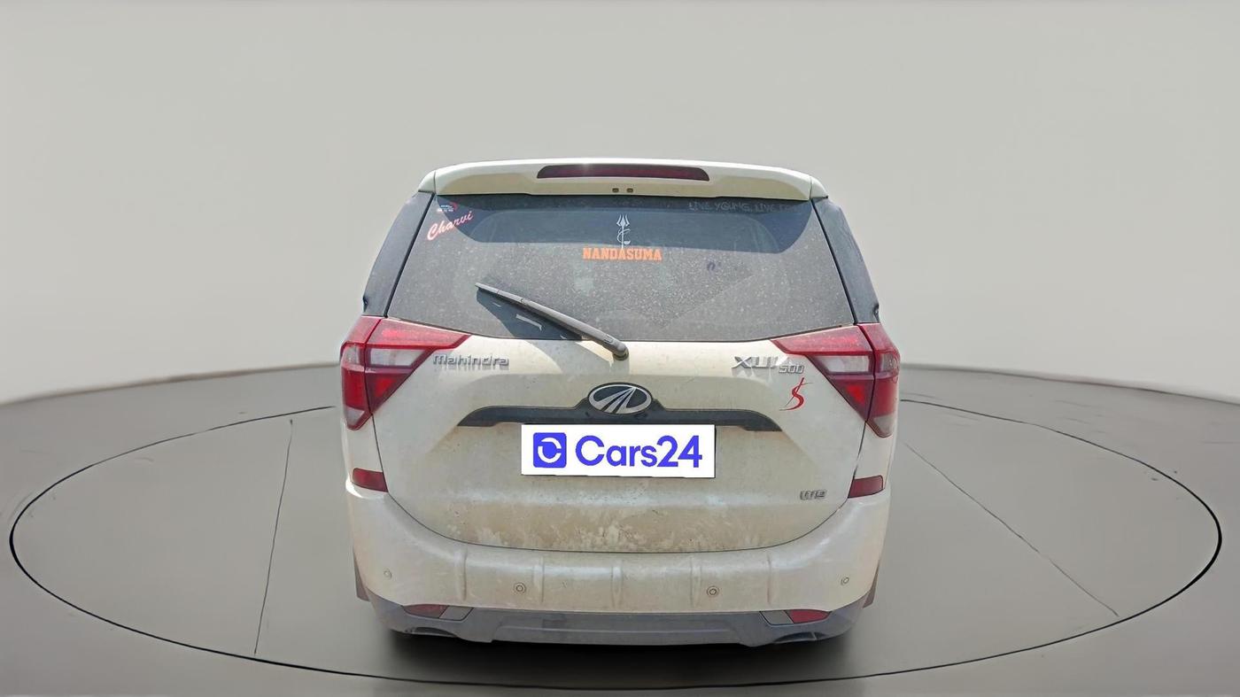 2018 Mahindra XUV500 W9, Diesel, Manual, 2,04,574 km, exterior