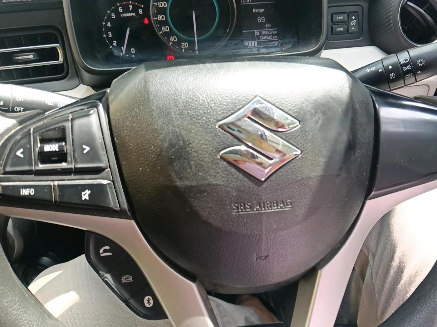 2018 Maruti IGNIS ZETA 1.2, Petrol, Manual, 94,592 km, interior