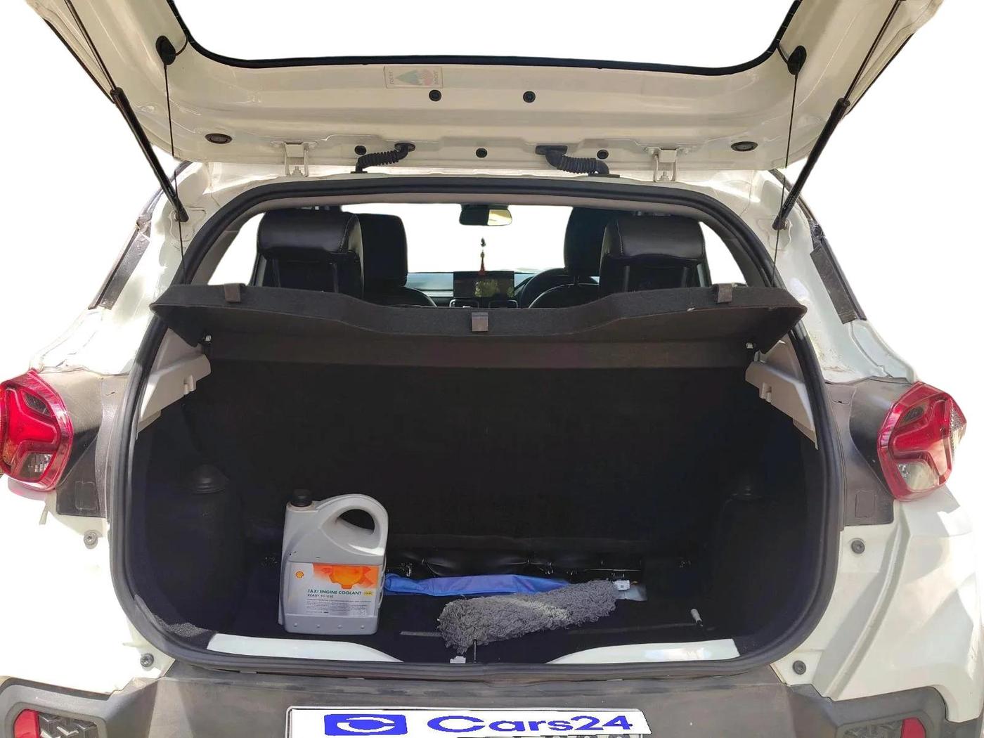 2025 Tata PUNCH Creative Plus (S) AMT, Petrol, Automatic, 17,703 km, exterior