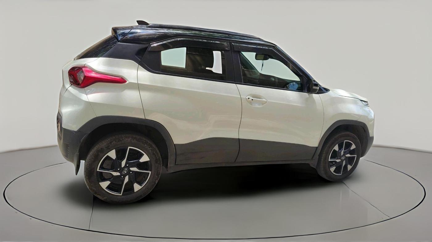 2025 Tata PUNCH Creative Plus (S) AMT, Petrol, Automatic, 17,703 km, exterior