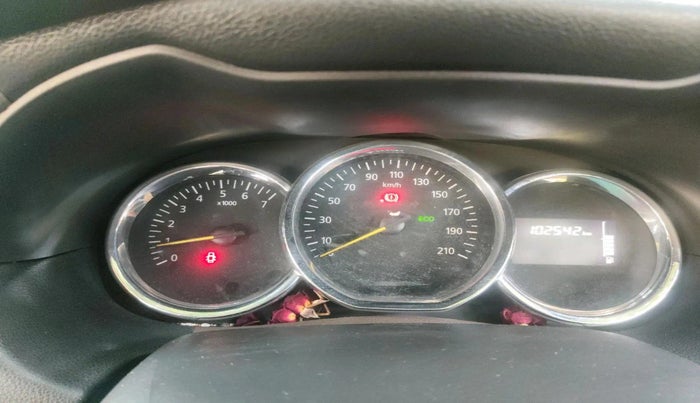 2018 Renault Duster RXL PETROL, Petrol, Manual, 1,02,542 km, interior