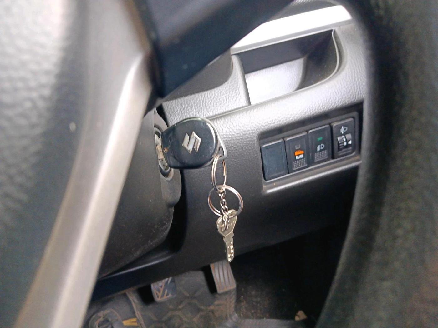 2014 Maruti Swift ZDI, Diesel, Manual, 1,25,246 km, interior