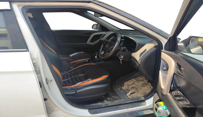 2017 Hyundai Creta E PLUS 1.6 PETROL, Petrol, Manual, 86,301 km, interior