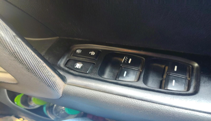 2017 Hyundai Creta E PLUS 1.6 PETROL, Petrol, Manual, 86,301 km, interior