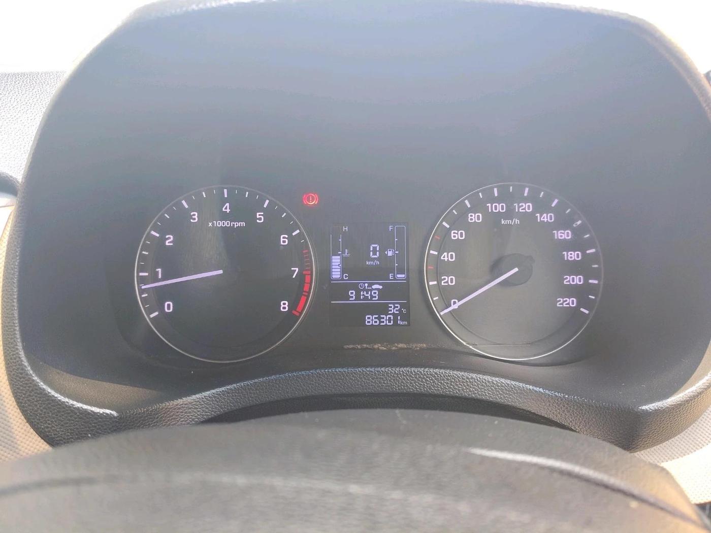 2017 Hyundai Creta E PLUS 1.6 PETROL, Petrol, Manual, 86,301 km, interior