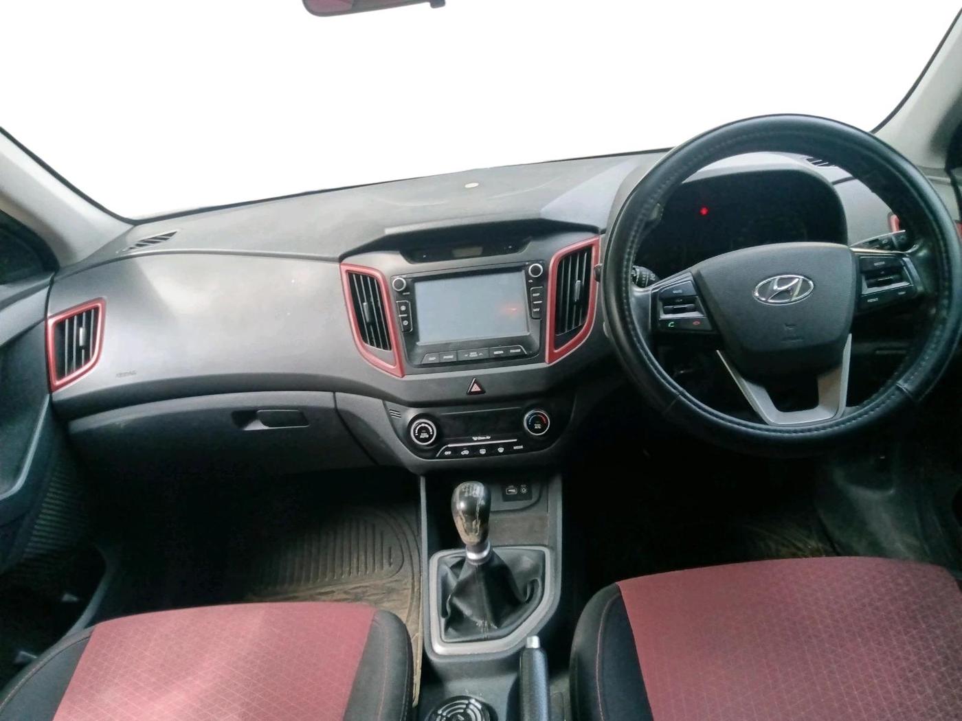 2016 Hyundai Creta SX 1.6 DIESEL, Diesel, Manual, 1,96,220 km, interior