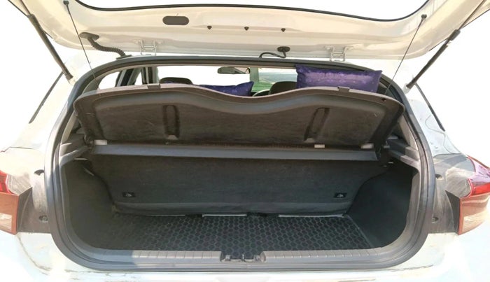 2024 Hyundai GRAND I10 NIOS ASTA 1.2 KAPPA VTVT, Petrol, Manual, 24,657 km, exterior