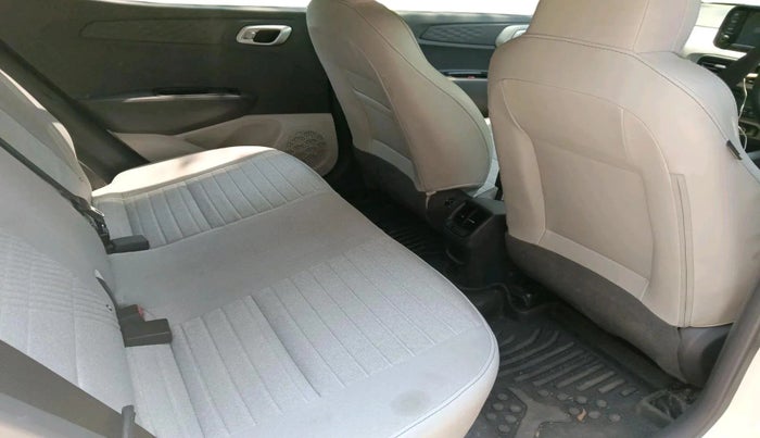 2024 Hyundai GRAND I10 NIOS ASTA 1.2 KAPPA VTVT, Petrol, Manual, 24,657 km, interior