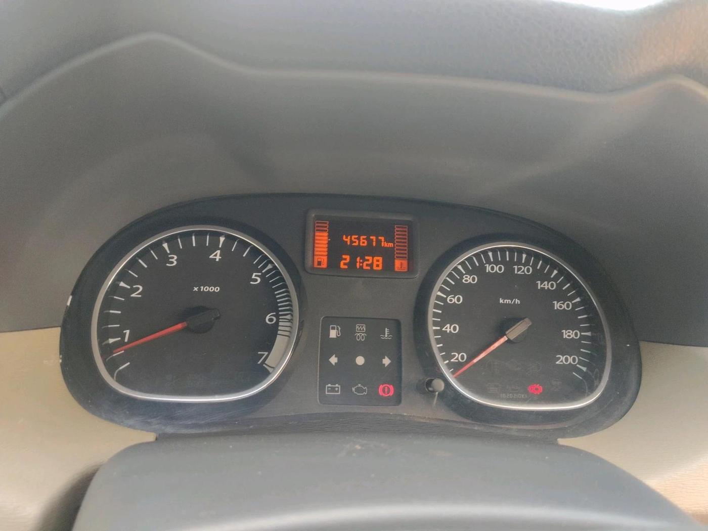 2013 Renault Duster 85 PS RXL DIESEL, Diesel, Manual, 45,677 km, interior