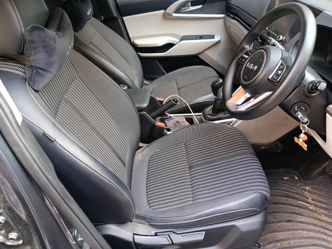 2024 KIA CARENS PRESTIGE 1.5 PETROL 7 STR, Petrol, Manual, 18,974 km, interior