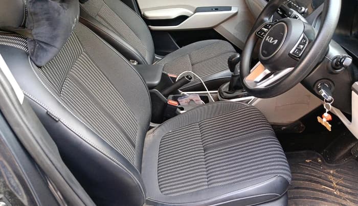 2024 KIA CARENS PRESTIGE 1.5 PETROL 7 STR, Petrol, Manual, 18,974 km, interior