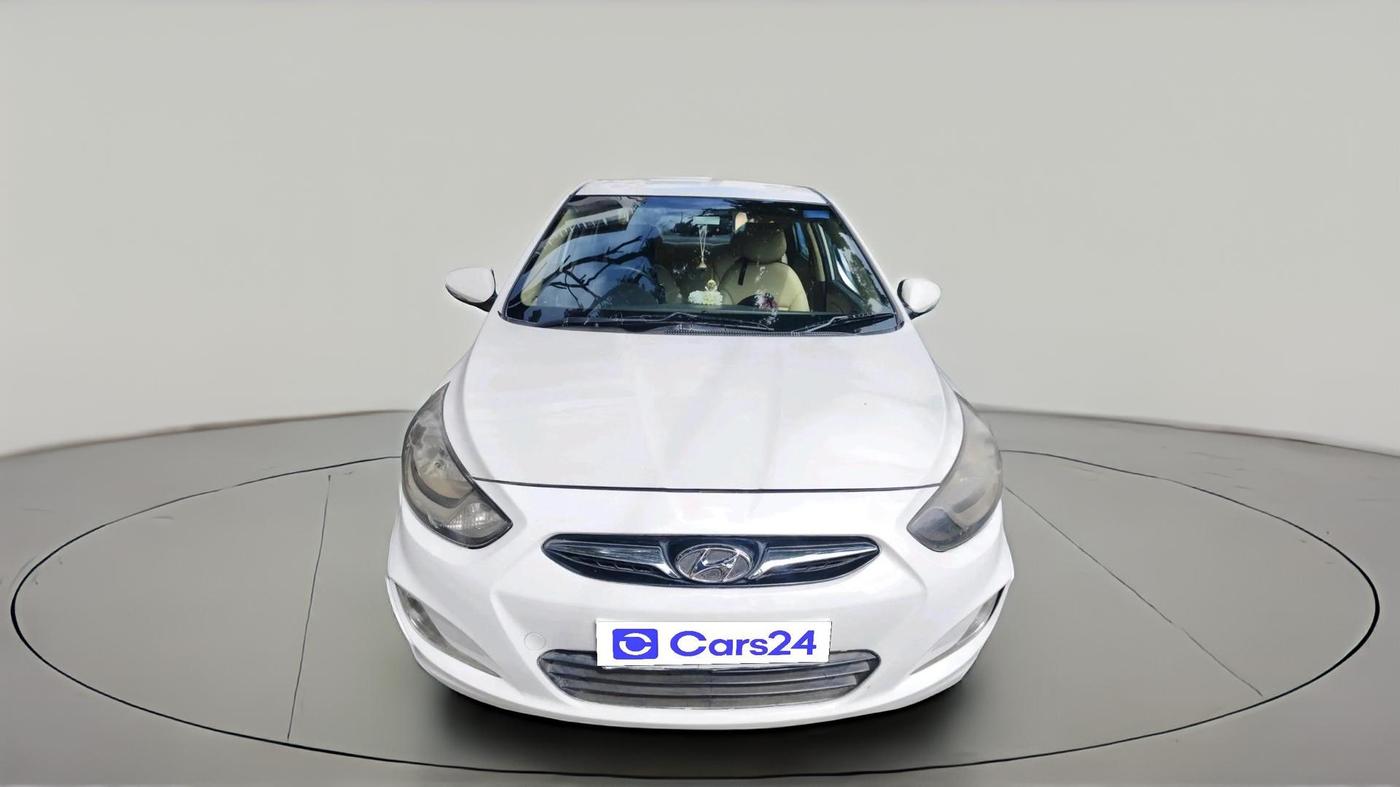 2013 Hyundai Verna FLUIDIC 1.6 VTVT SX, Petrol, Manual, 1,65,640 km, exterior