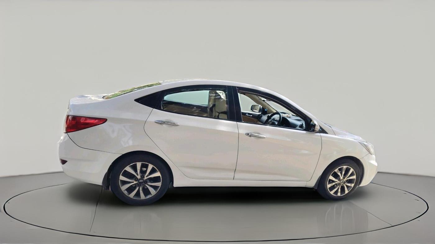 2013 Hyundai Verna FLUIDIC 1.6 VTVT SX, Petrol, Manual, 1,65,640 km, exterior
